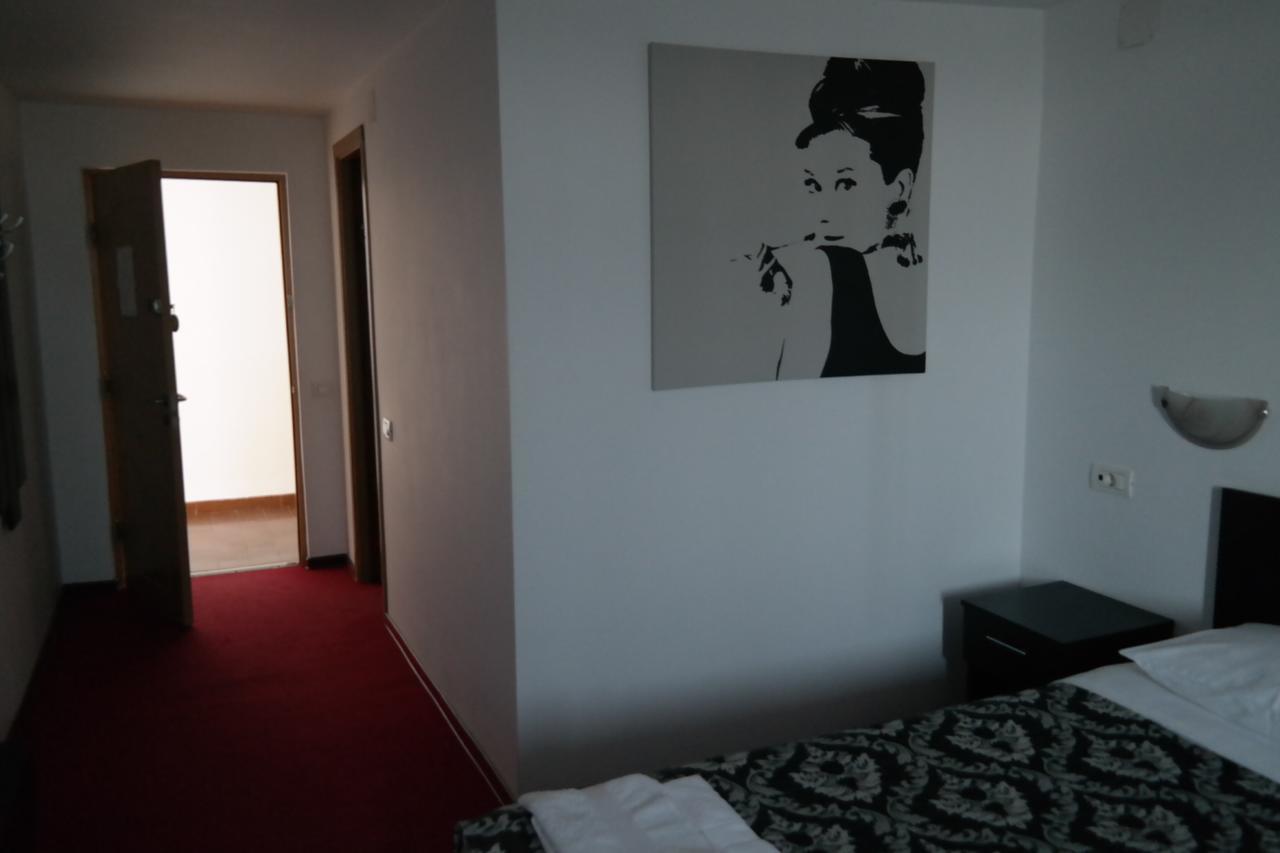 Motel Valentina Ion Roată Dış mekan fotoğraf